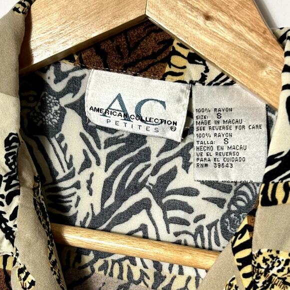 American Collection Vintage Brown Safari Animal Print Short Sleeve Size PS - Picture 4 of 7